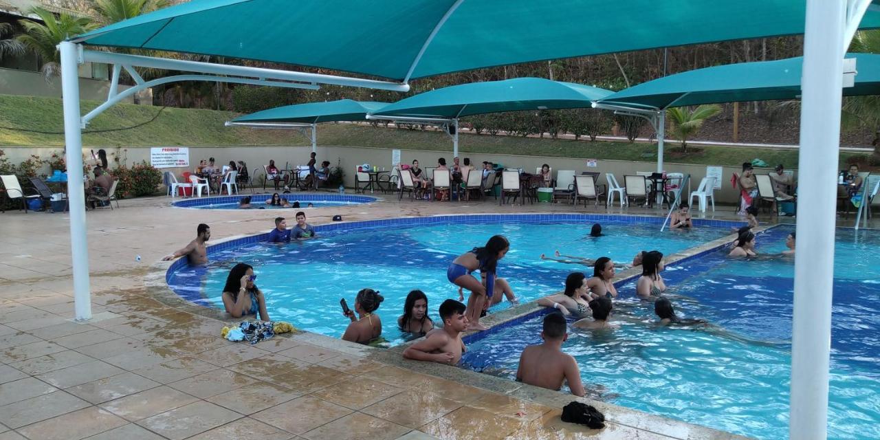 C204 Aldeia Do Lago: Lakeside Retreat with Aqua Park & EV Charging Caldas Novas Exterior photo
