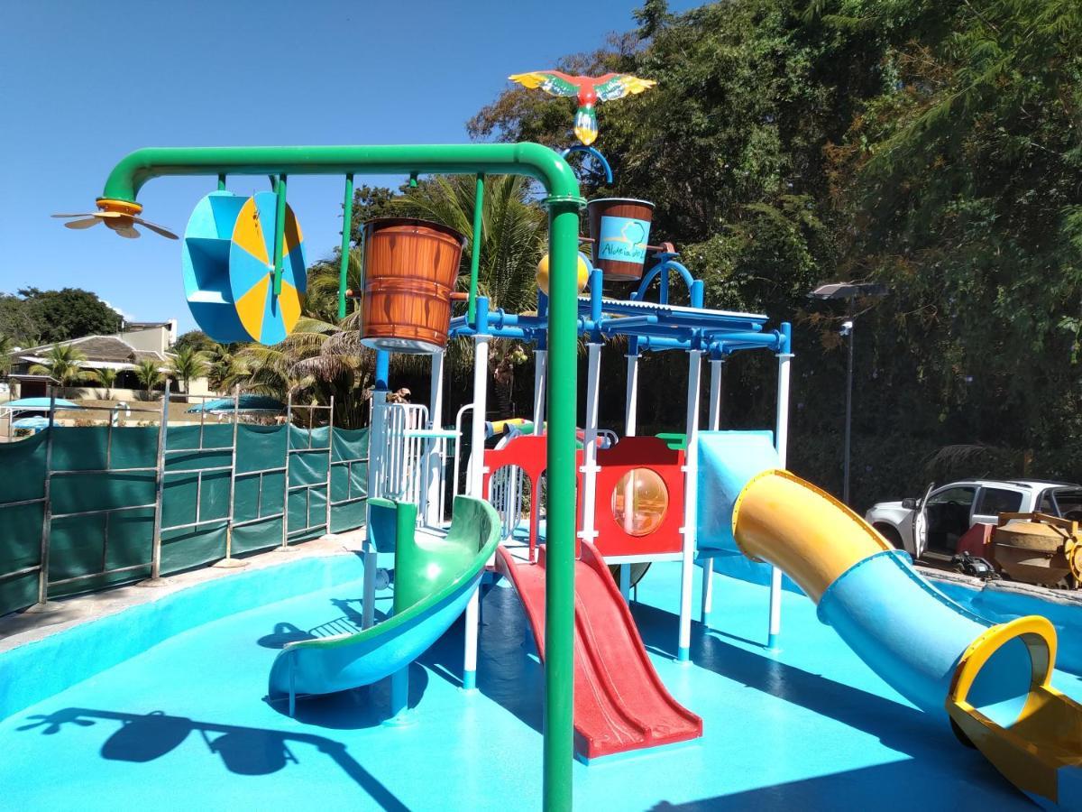 C204 Aldeia Do Lago: Lakeside Retreat with Aqua Park & EV Charging Caldas Novas Exterior photo